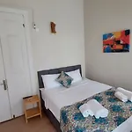 Готель Puerhayal Чешме