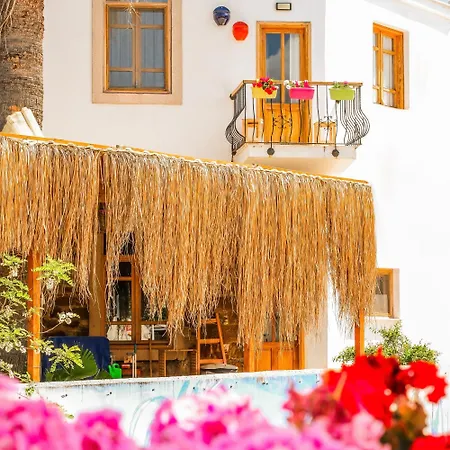 Puerhayal Hotel Cesme